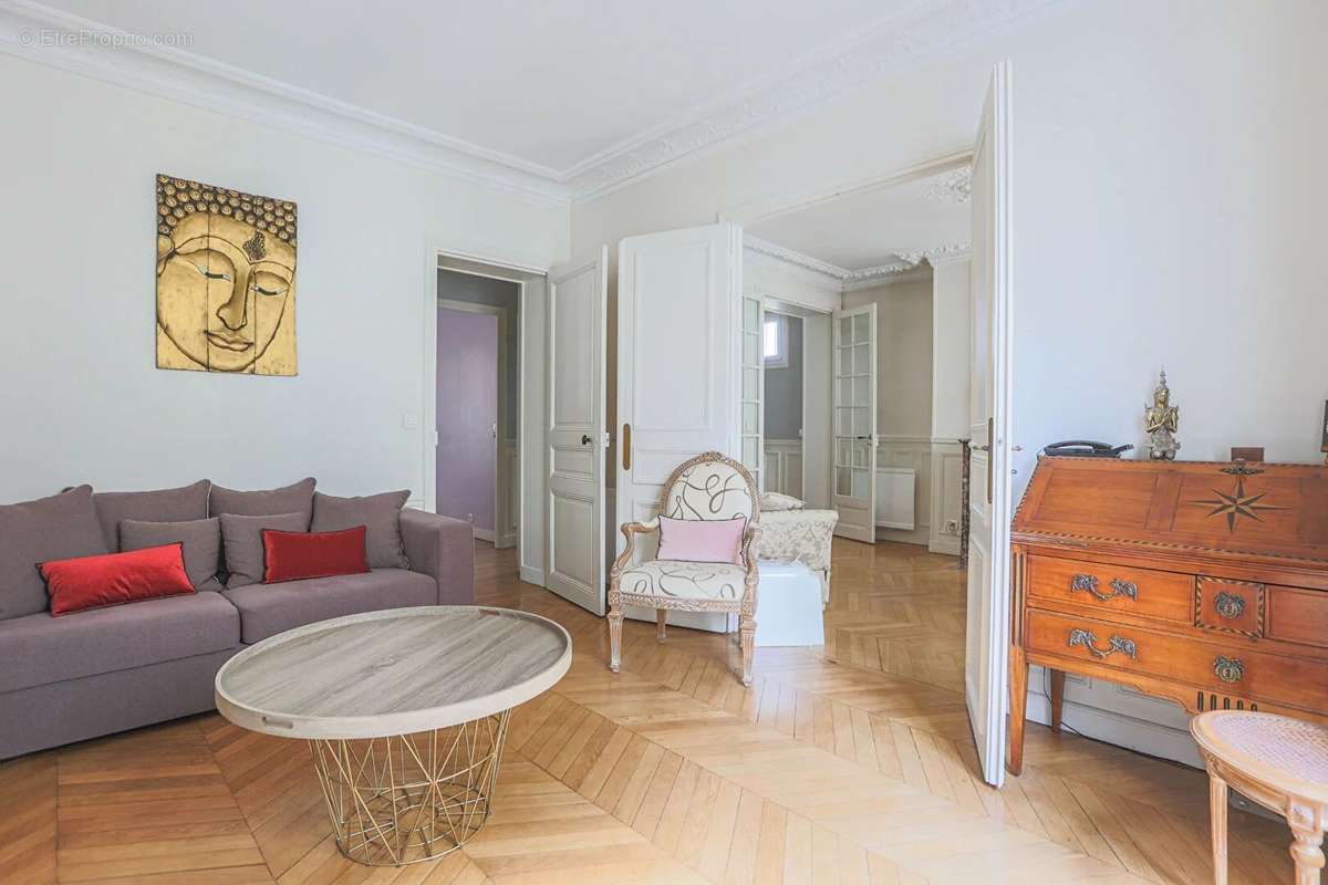 Appartement à PARIS-18E