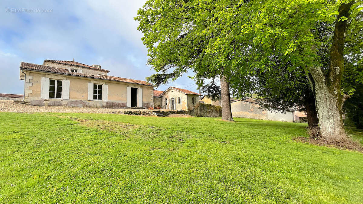 Maison à SAINT-ANDRE-DE-CUBZAC