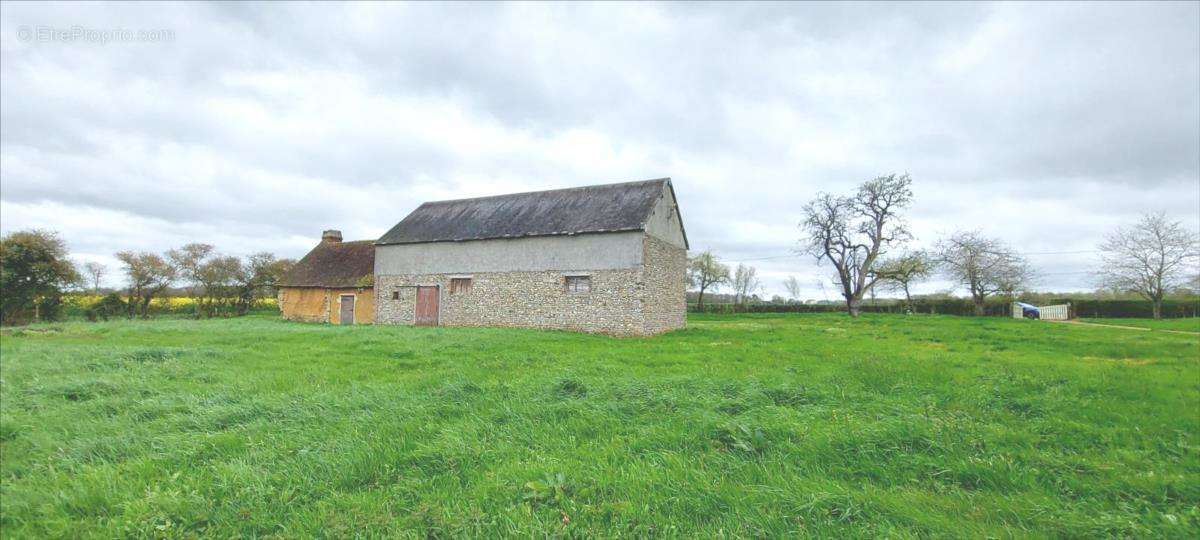 Maison à MORVILLIERS