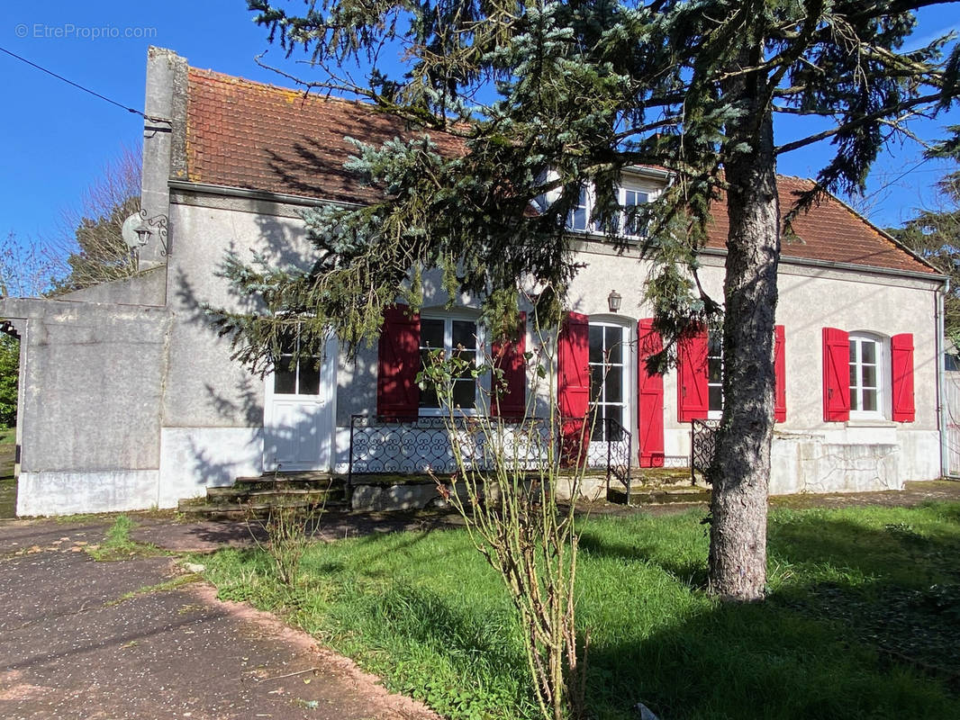 Maison à SAINTE-GENEVIEVE