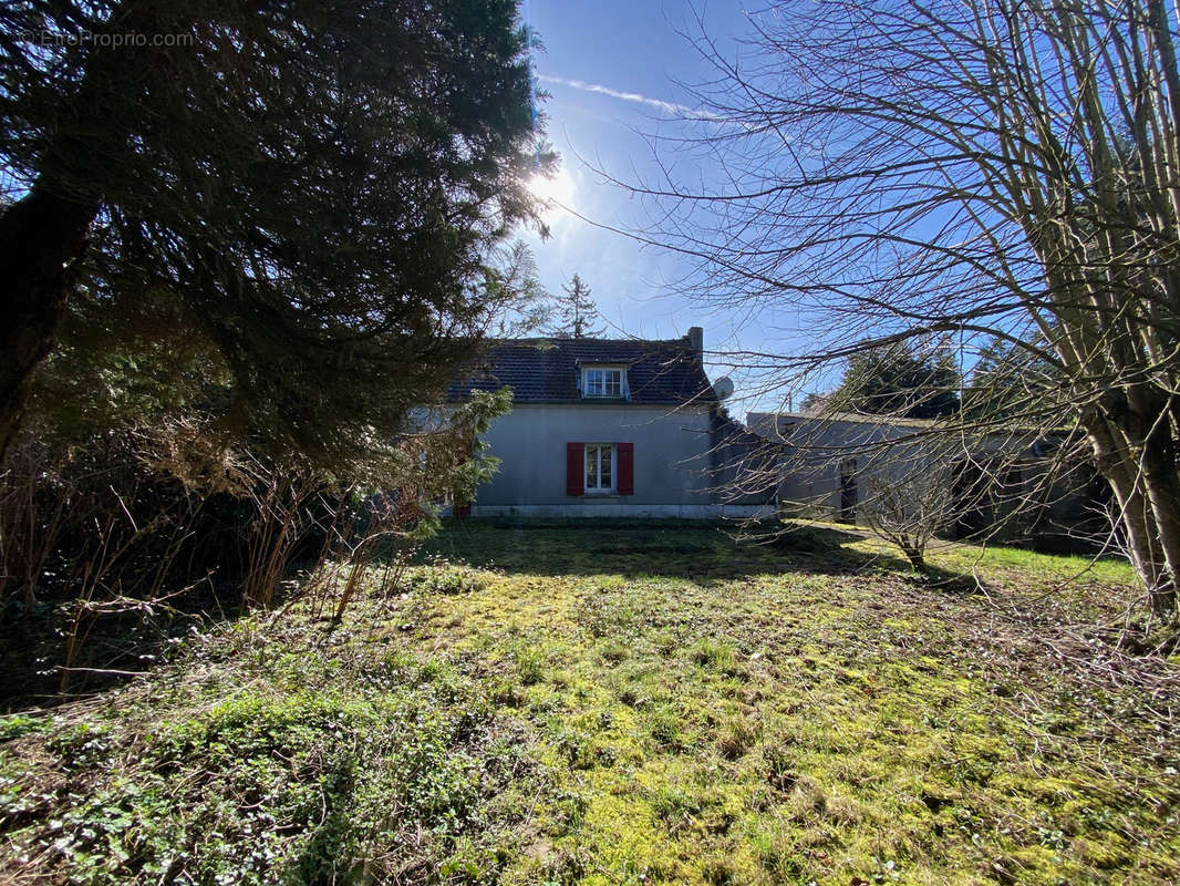 Maison à SAINTE-GENEVIEVE