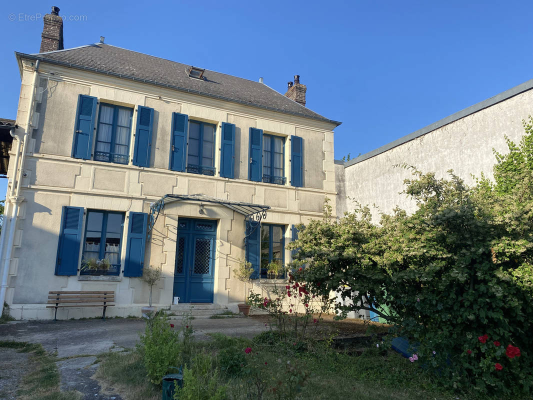 Maison à AMBLAINVILLE