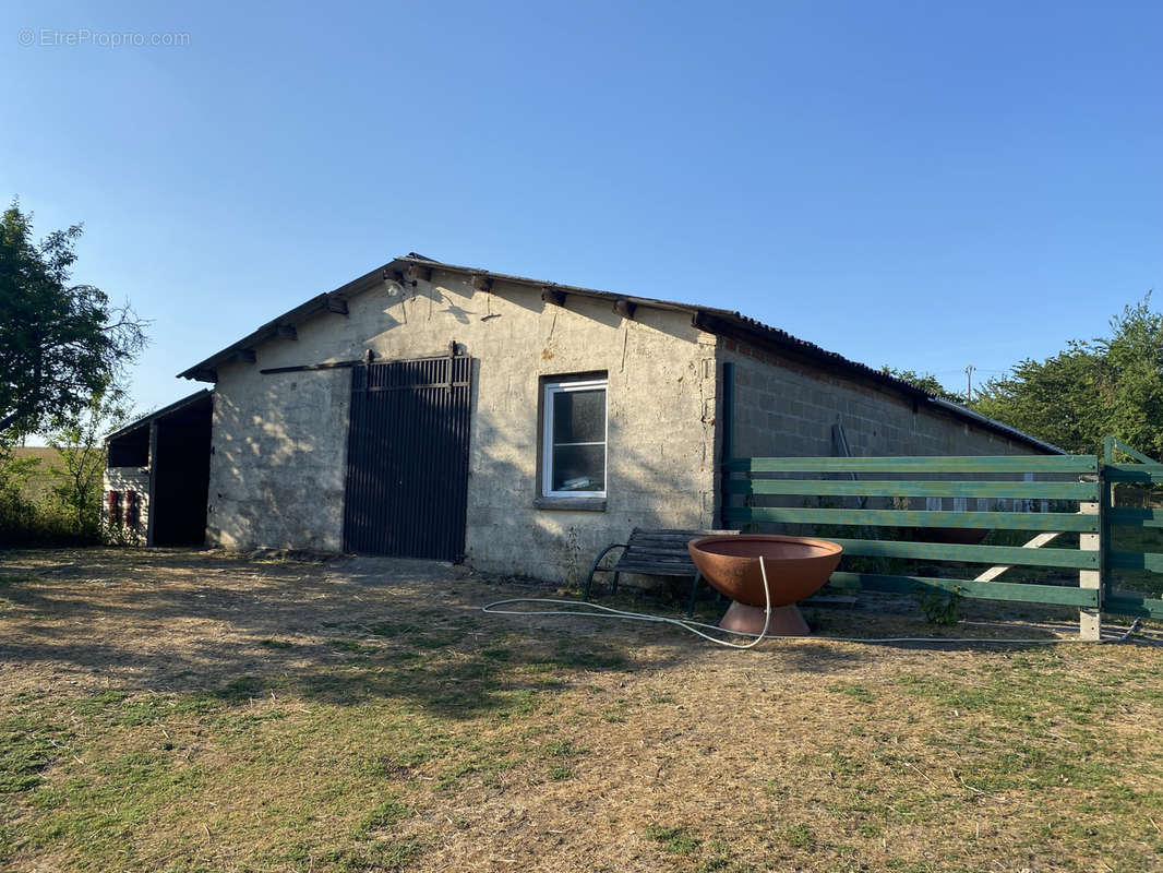 Maison à AMBLAINVILLE