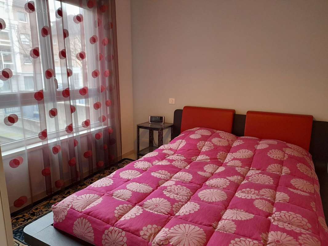 CHAMBRE 1 - Appartement à HAGUENAU