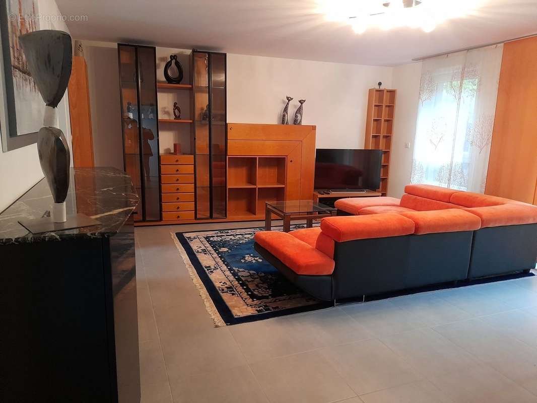 SALON - Appartement à HAGUENAU