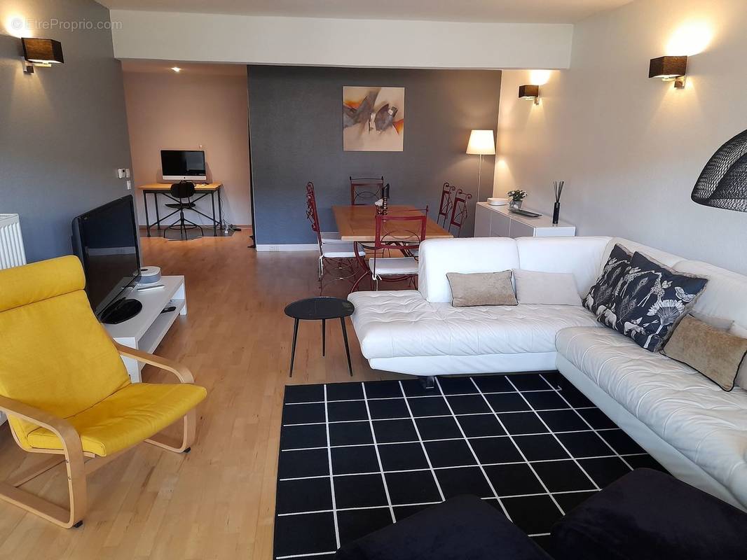 salon/séjour - Appartement à STRASBOURG