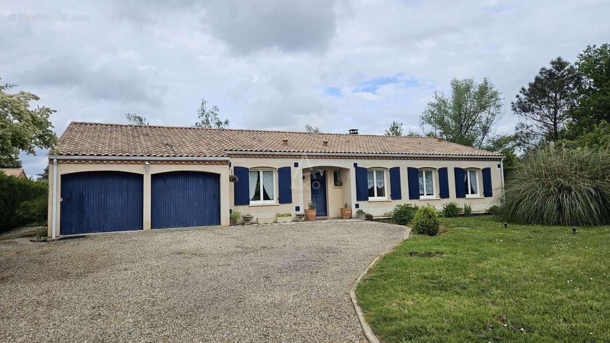 Maison à SAINT-GENES-DE-FRONSAC