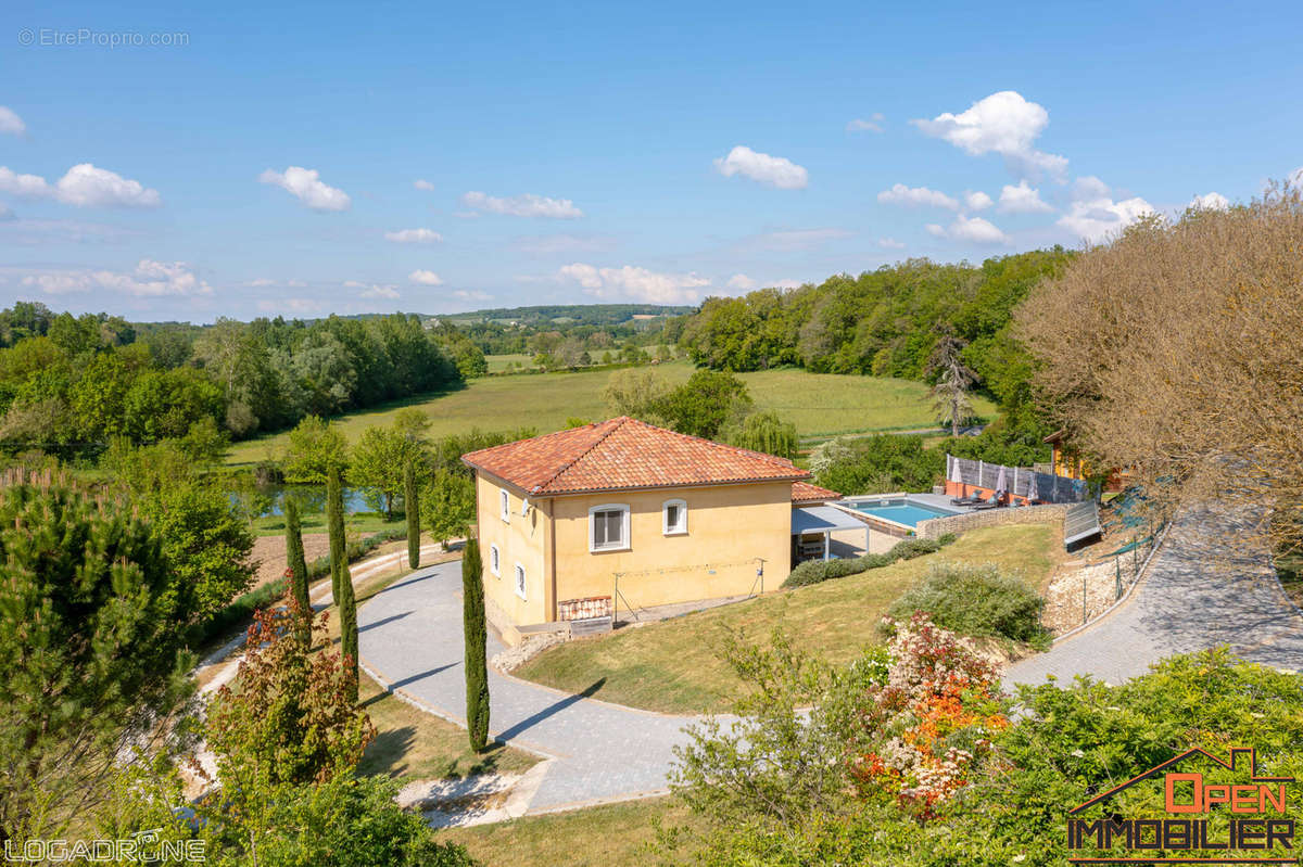 Maison à SAVIGNAC-SUR-LEYZE