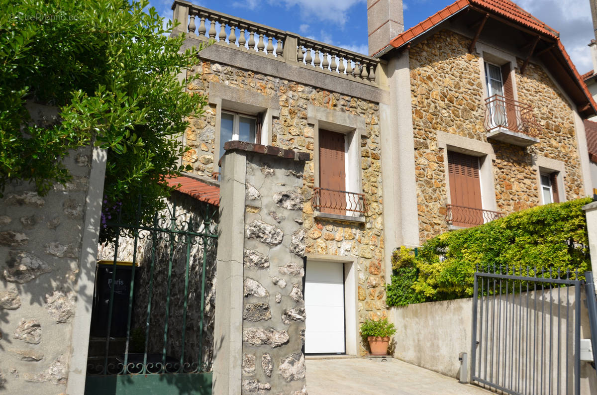 Maison à CHAMPIGNY-SUR-MARNE