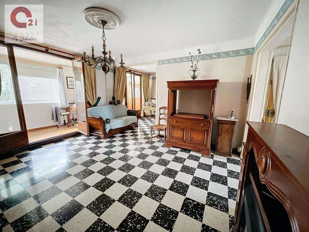 Appartement à LE PONTET