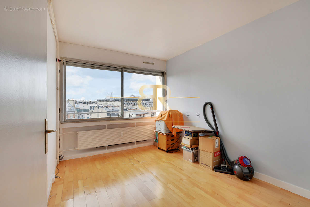 Appartement à PARIS-10E