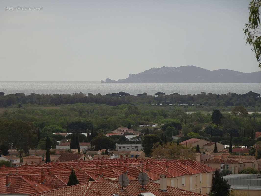 Appartement à HYERES