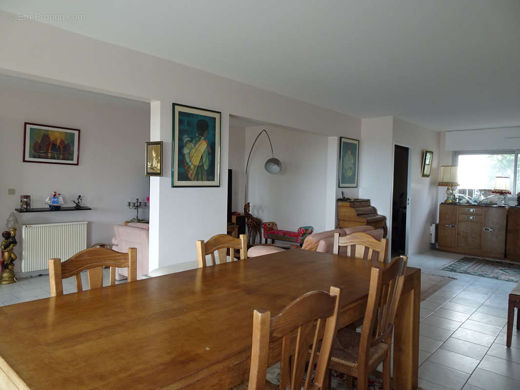 Appartement à HYERES