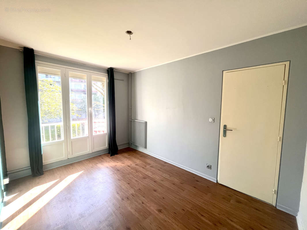 Appartement à ROSNY-SOUS-BOIS