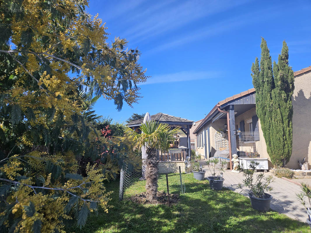 Maison à VILLE-SOUS-ANJOU