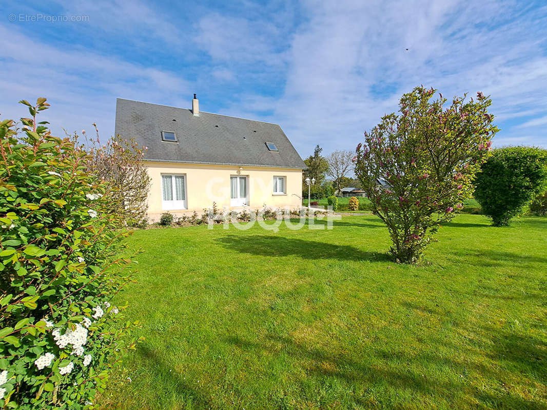 Maison à LANDELLES-ET-COUPIGNY