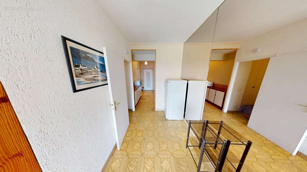 Appartement à VILLENEUVE-LOUBET