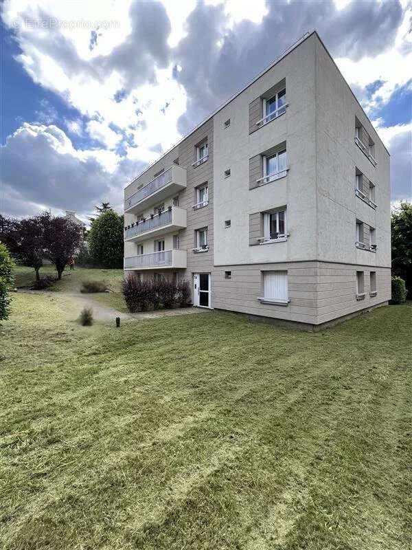 Appartement à LE RAINCY