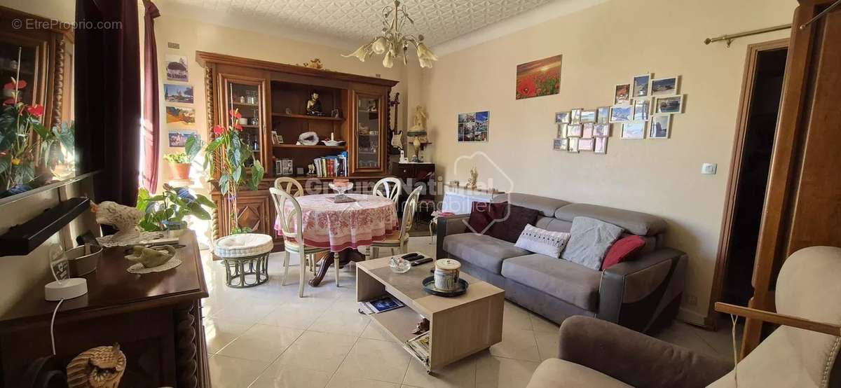 Appartement à SALON-DE-PROVENCE