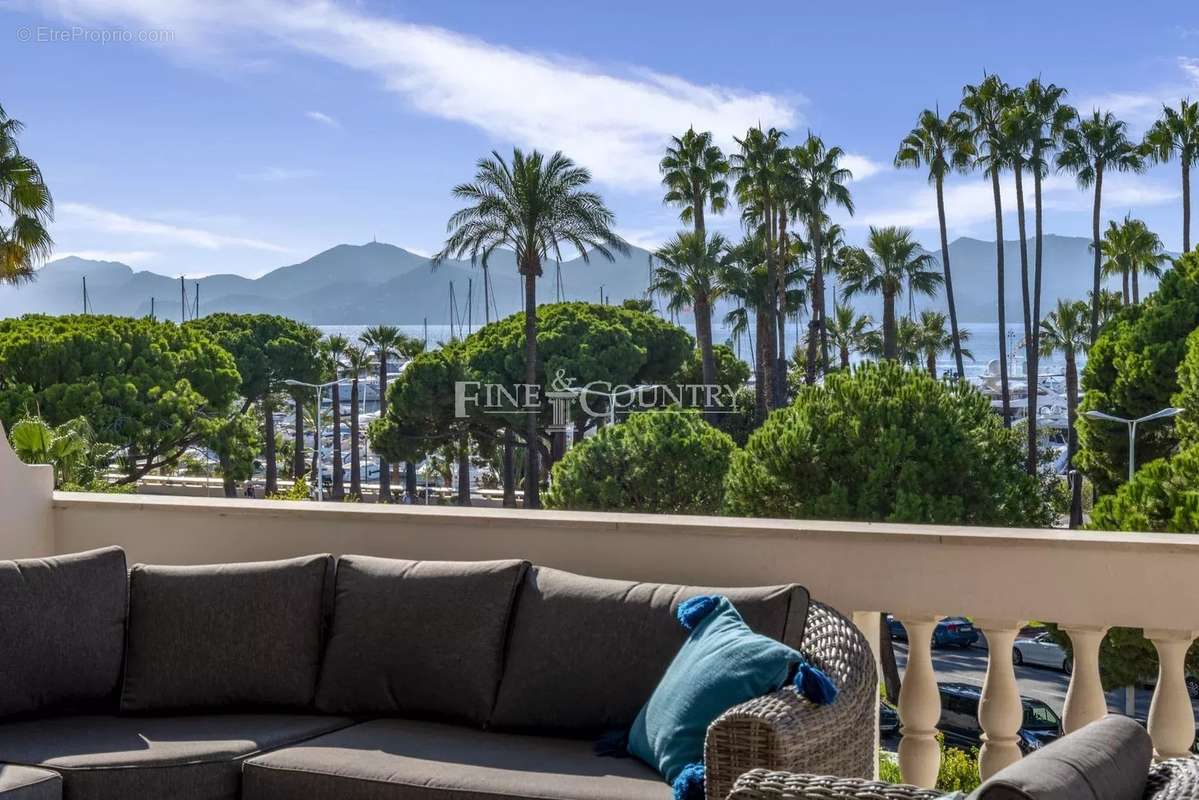 Appartement à CANNES