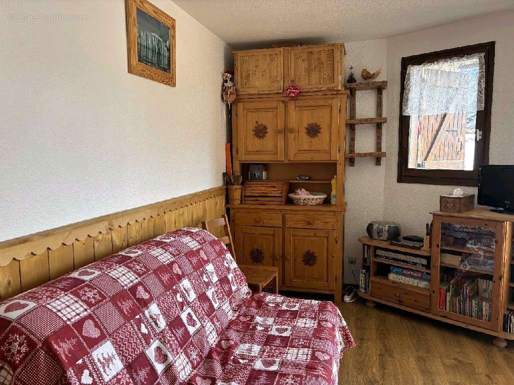 Appartement à MORILLON