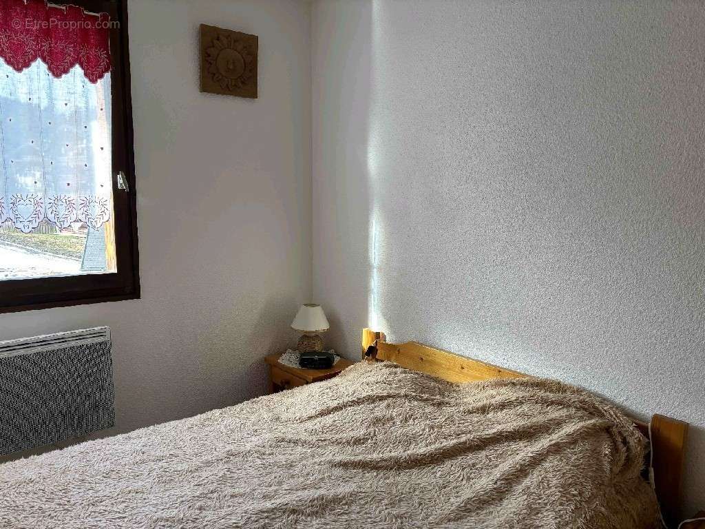 Appartement à MORILLON