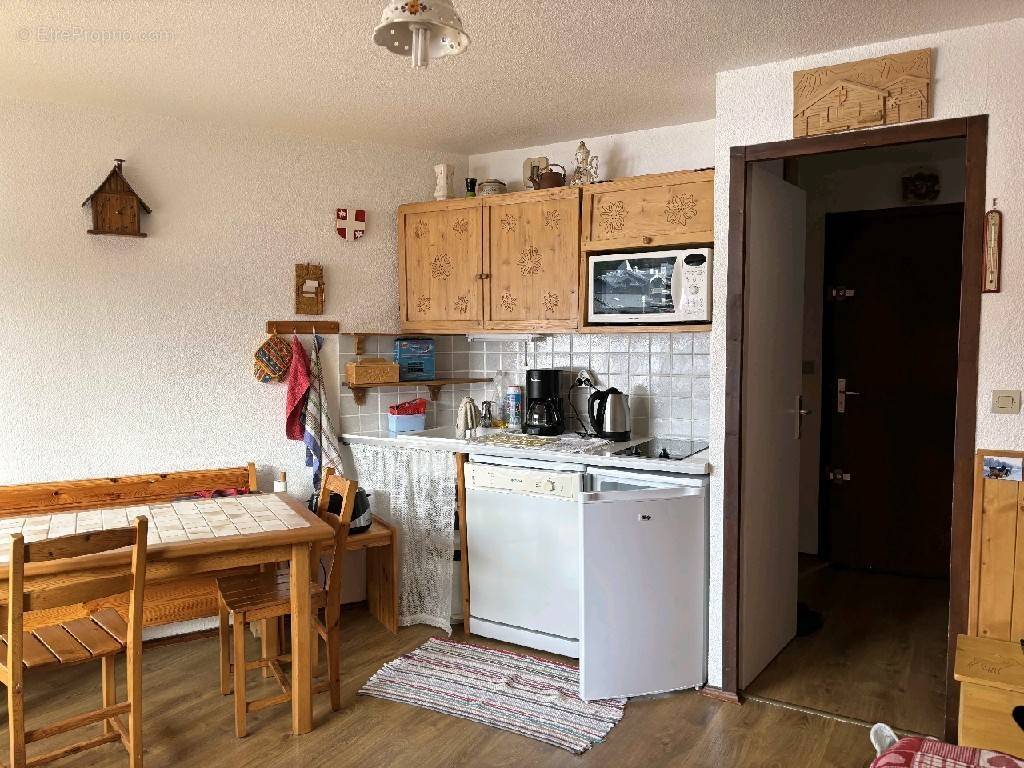 Appartement à MORILLON