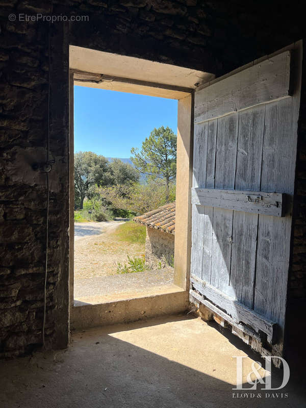 Maison à GORDES