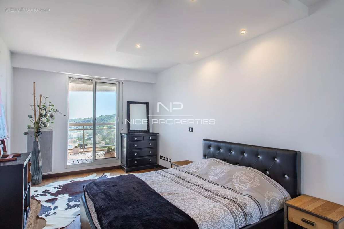 Appartement à VILLEFRANCHE-SUR-MER