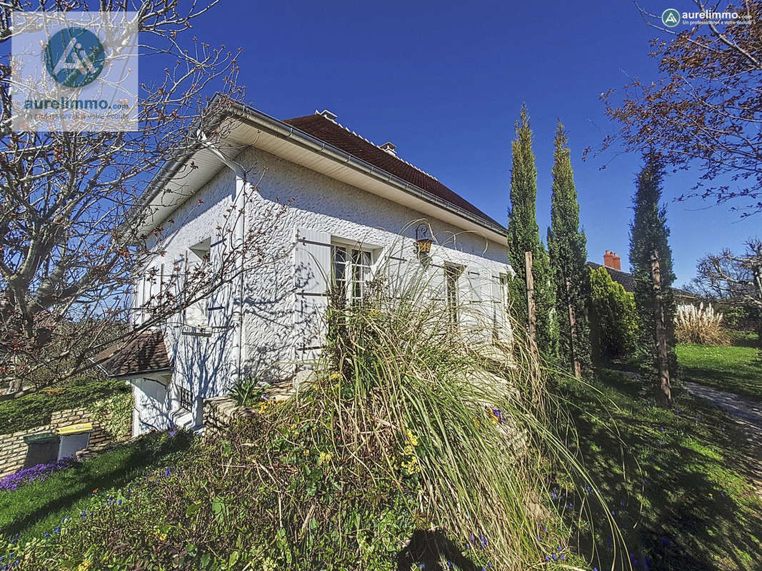 Maison à MONTLUCON