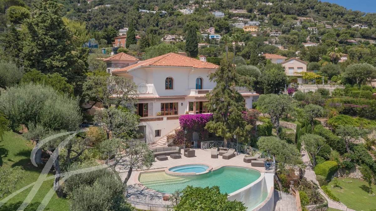 Maison à ROQUEBRUNE-CAP-MARTIN