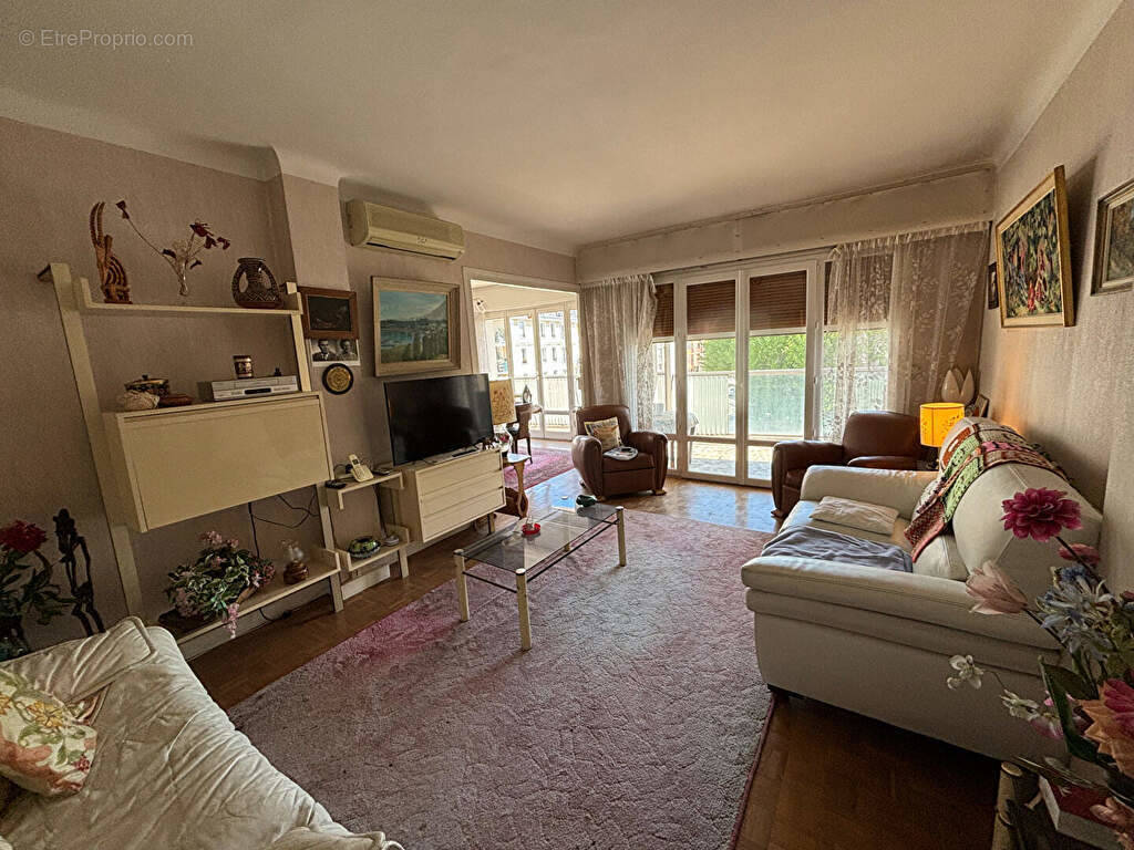 Appartement à AIX-LES-BAINS