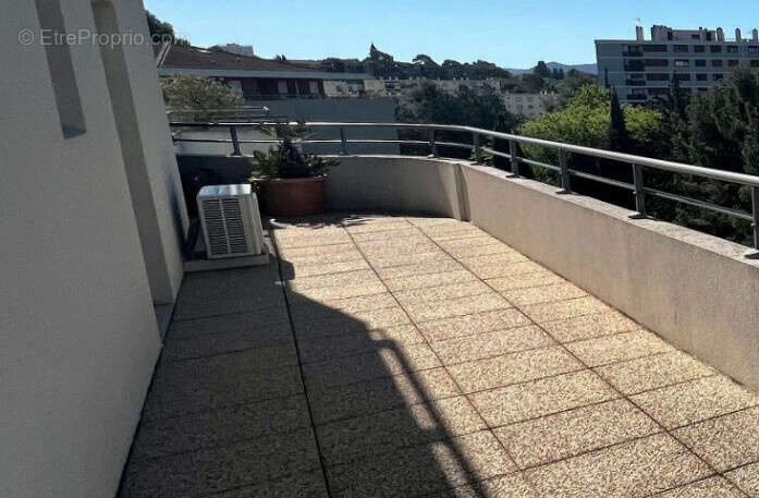 Appartement à MARSEILLE-13E