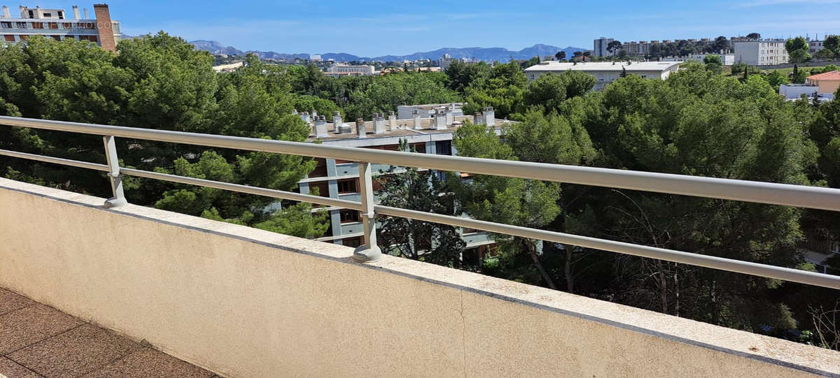 Appartement à MARSEILLE-13E