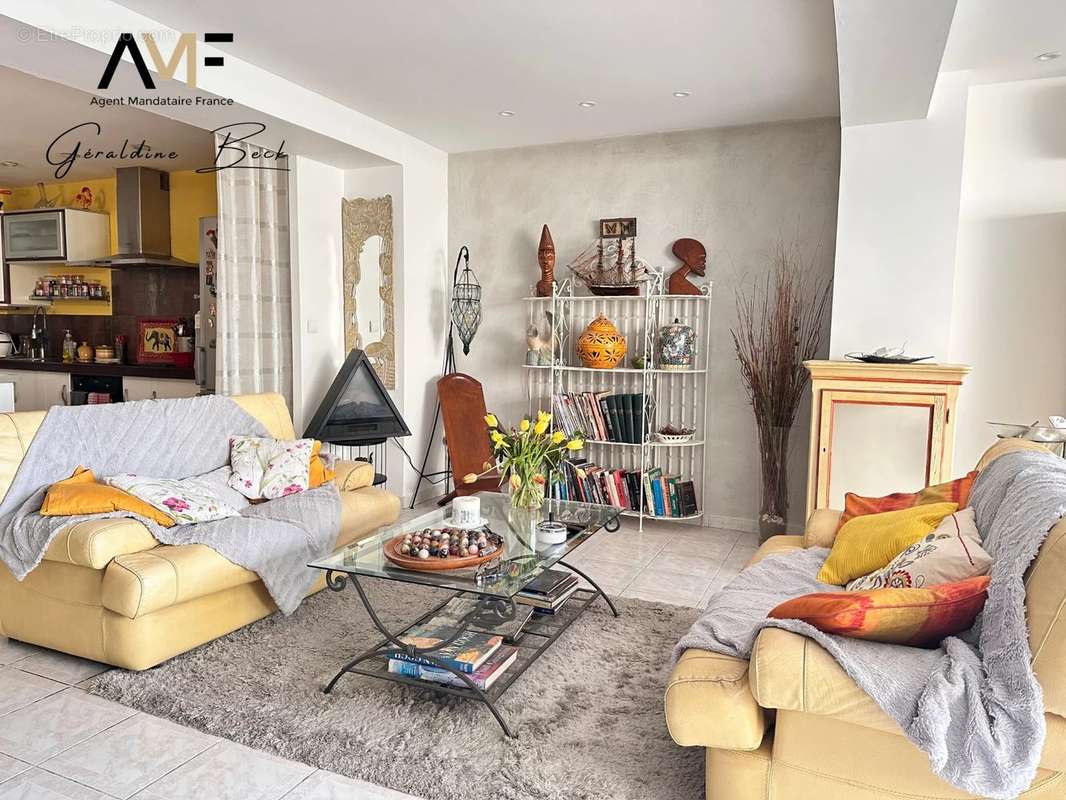 Appartement à MARSEILLE-8E