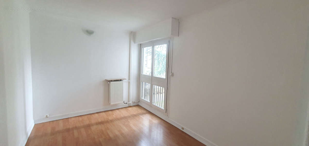 Appartement à BOURG-LA-REINE