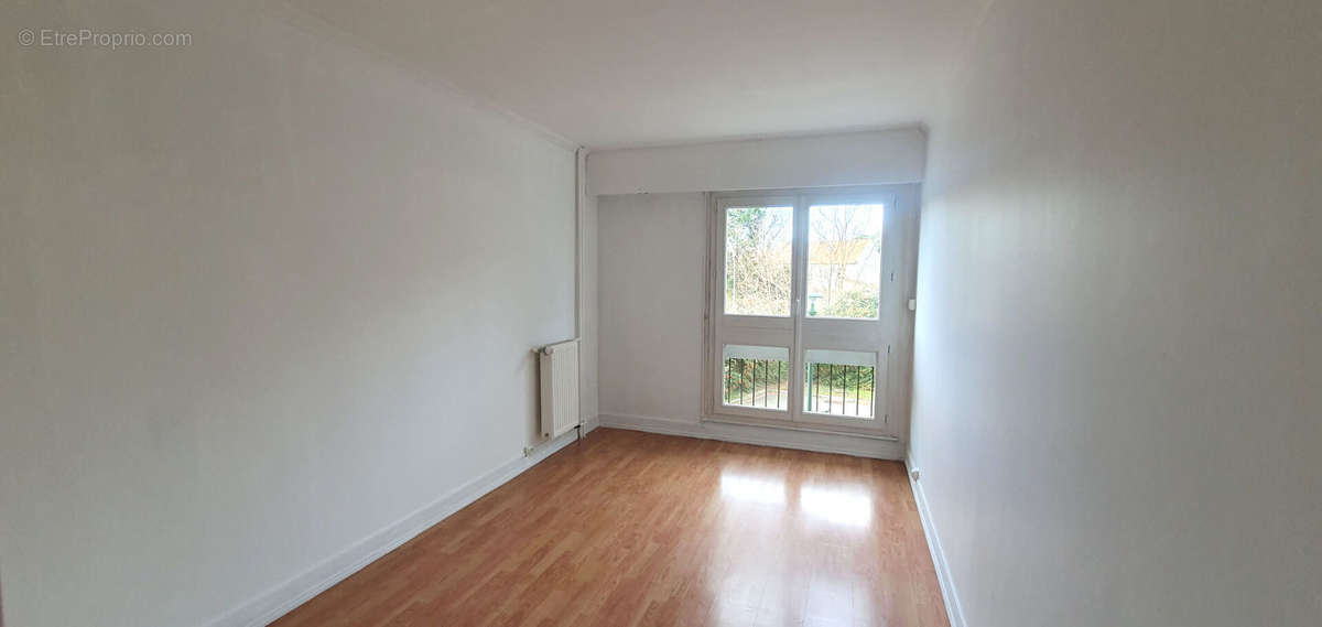 Appartement à BOURG-LA-REINE