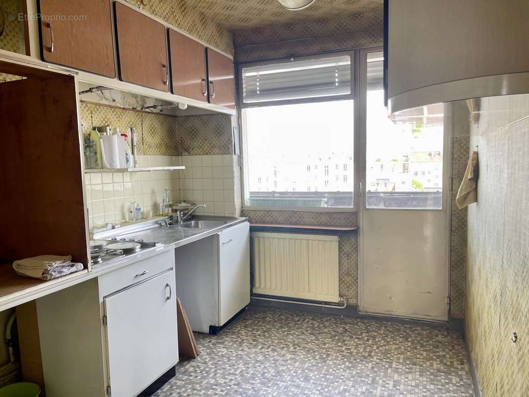 Appartement à CHARENTON-LE-PONT