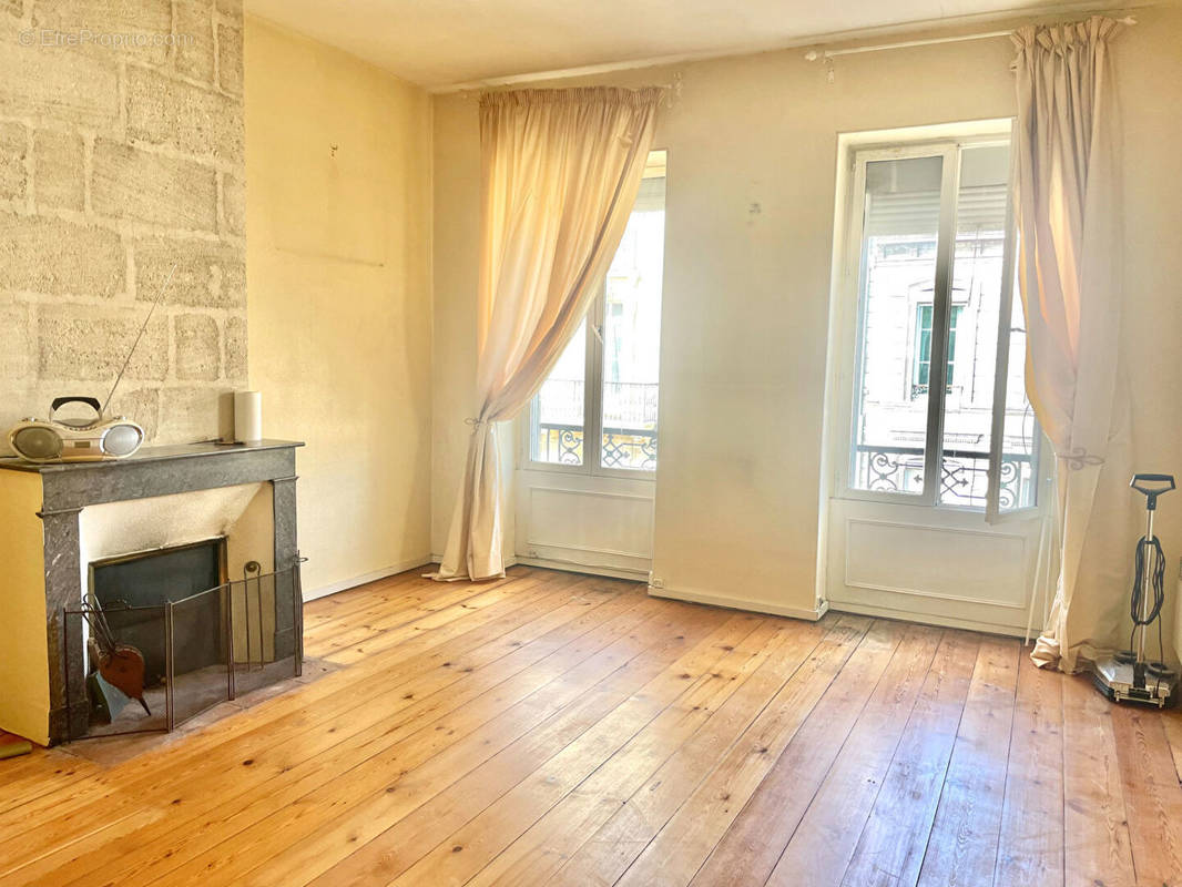 Appartement à BORDEAUX