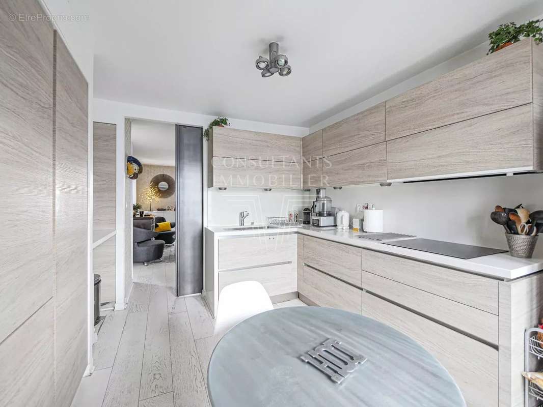 Appartement à PARIS-6E