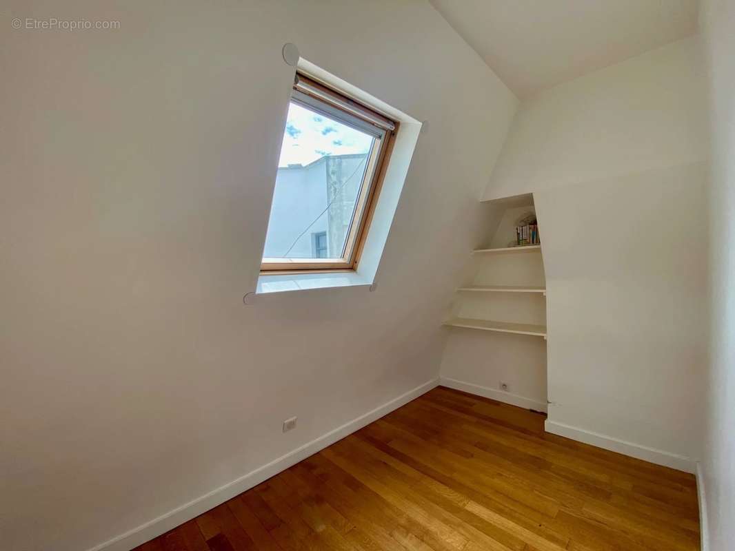 Appartement à PARIS-7E