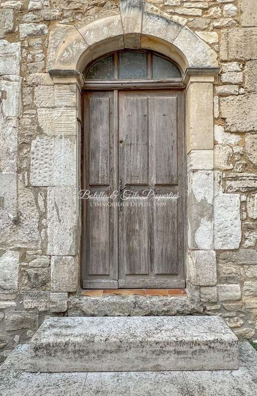 Maison à BARJAC