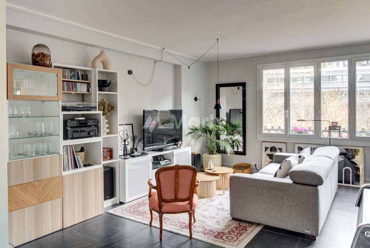 Pièce de vie - Appartement à BOULOGNE-BILLANCOURT