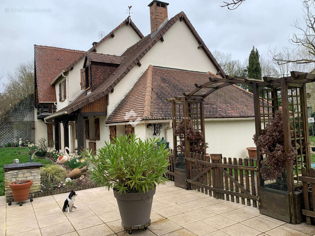 Maison à VILLEQUIERS