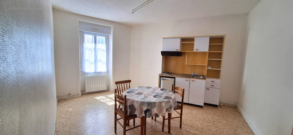 Appartement à SEGRE