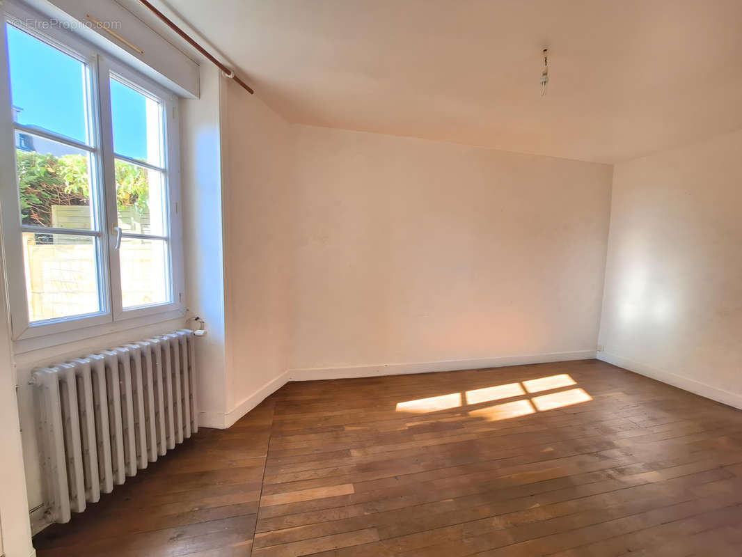 Appartement à SEGRE