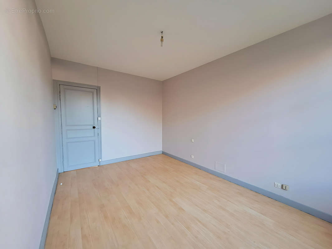 Appartement à SEGRE