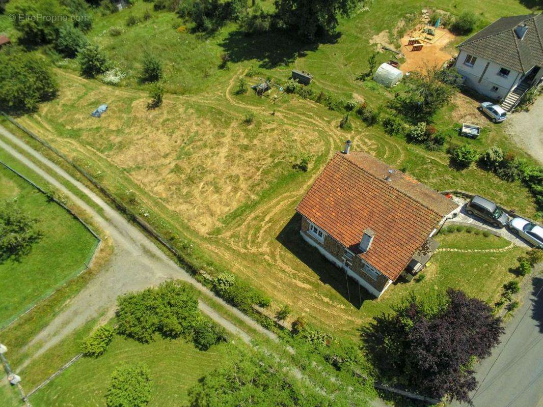 Maison à LACAPELLE-MARIVAL