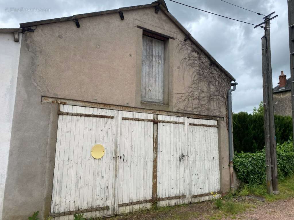 Maison à CHATILLON-EN-BAZOIS