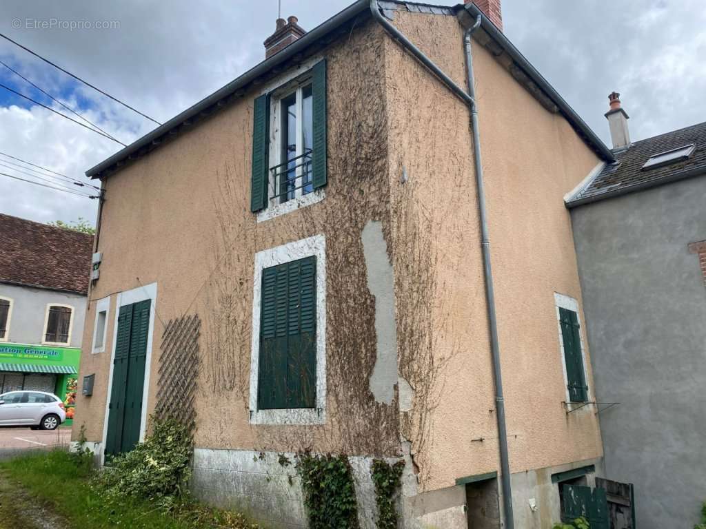 Maison à CHATILLON-EN-BAZOIS